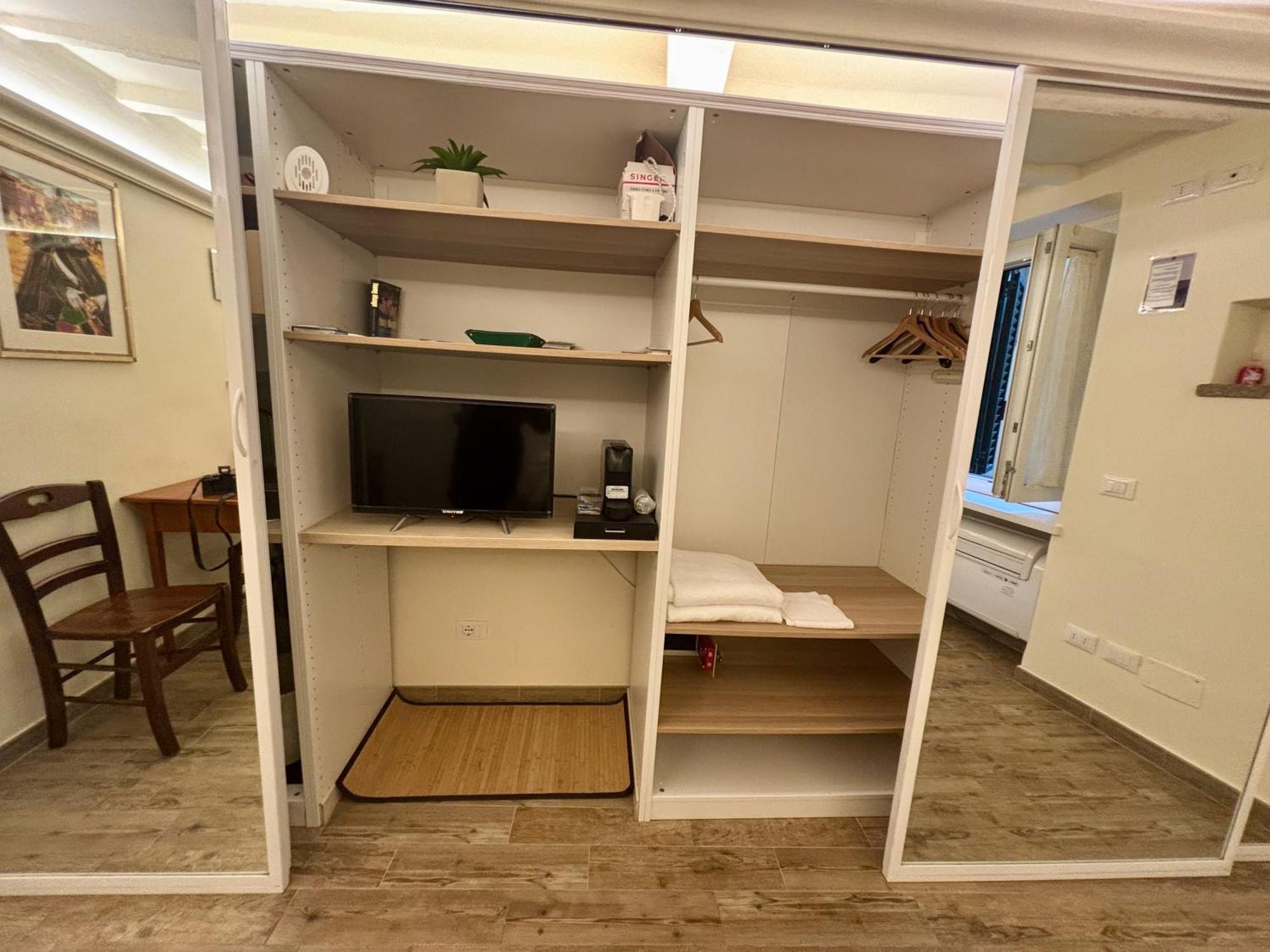 Gb Apartments Флоренция Екстериор снимка